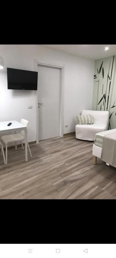 Appartamento Il Torchio Lecco Luaran gambar